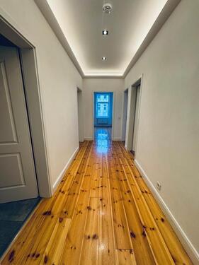 Foto - Großzügige 3-Zimmer-Altbauwohnung