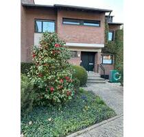 KR-Fischeln: Großzügiges Reihenmittelhaus in ruhiger Lage! - Krefeld