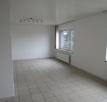 Büroräume im 1. OG - 650,00 EUR Kaltmiete, ca.  95,00 m² in Vechelde (PLZ: 38159)