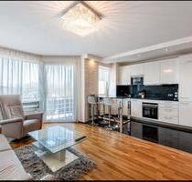 LUXUS möblierte WG 3 Zimmer Nähe Sana Klinik Balkon Keller Garage - Düsseldorf Stadtbezirk 7