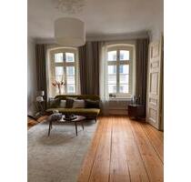 Dez. bis Juni: Möblierte 3 Z. Altbauwohnung, 2. Reihe zur Alster - Hamburg Altstadt
