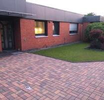 Gepflegtes Bungalow mit Garage Henstedt-Ulzburg Rhen von privat