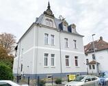 Foto - Zentrale 3-Raumwohnung mit Gartennutzung, Stellplatz & Einbauküche