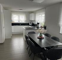 Neuwertige 4-Zimmer-Erdgeschosswohnung mit Terrasse in Ilshofen