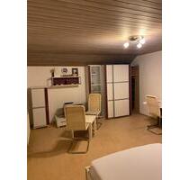 Möbliertes Zimmer für Pendler, Monteur, Referendar, Student - Ellwangen (Jagst)