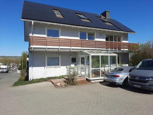 Foto - BürosPraxis (3 Räume) mit 2-Zimmer-Wohnung