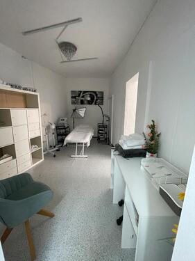 Foto - Mehrfamilienhaus, Wohnhaus in Helmenzen zum Kaufen