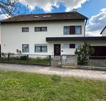 Geräumiges Einfamilienhaus mit Einliegerwohnung und traumhaften G - Regensburg Konradsiedlung