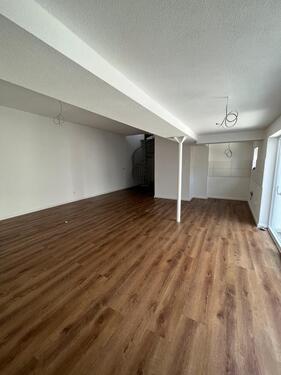 Foto - Wohnung zur miete - 1.300,00&nbsp;EUR Kaltmiete, ca.&nbsp; 70,00&nbsp;m&sup2;