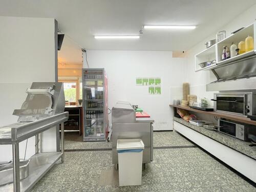 Foto - TOP - LAGE - PIZZA LIEFERSERVICE MIT STAMMKUNDSCHAFT