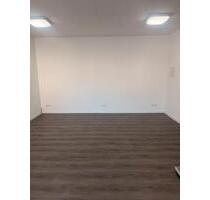 Raum zu vermieten - 600,00&nbsp;EUR Kaltmiete, ca.&nbsp; 25,00&nbsp;m&sup2; in Ludwigshafen am Rhein (PLZ: 67067) Rheingönheim