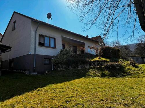 Foto - Freistehendes Einfamilienhaus mit traumhaftem Weitblick