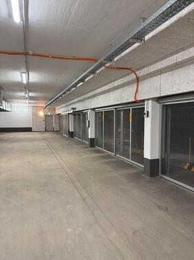 Foto - Moderner Tiefgaragenstellplatz in München Feldmoching