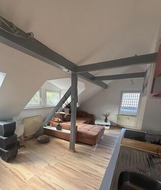 Foto - Dachgeschoss Studiowohnung - 450,00&nbsp;EUR Kaltmiete, ca.&nbsp; 60,00&nbsp;m&sup2;