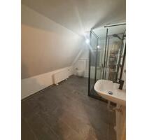 Frisch sanierte 2 ZW Dachgeschoss ca. 55qm in Wulsdorf - Bremerhaven