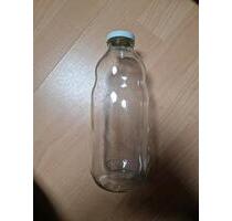 Milchflaschen mit Deckel Mehrere vorhanden - Bremen Findorff Milchflaschen mit Deckel Mehrere vorhanden - Bremen Findorff