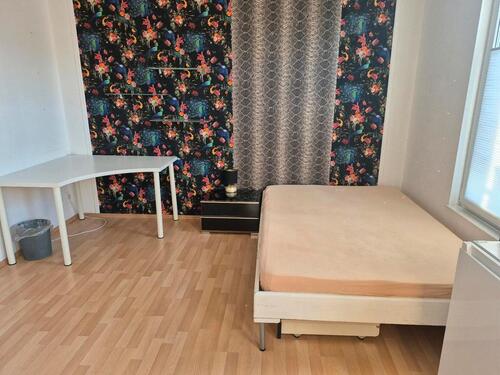 Foto - Ich vermiete ein Zimmer in meinem Haus.