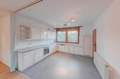 Foto - Moderne, neu renovierte 3 Zimmer Mietwohnung in Königsfeld mit Balkon