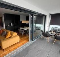 Exklusive 4-Zimmer-Wohnung mit BalkonWintergarten, Aufzug, A+ - Schorndorf