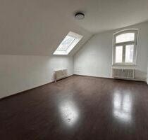Schöne 3-Zimmer-Dachgeschosswohnung in Duisburg (47166) ab 01.11