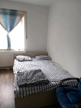 Foto - möblierte Zimmer in einer Wohnung für Studentin