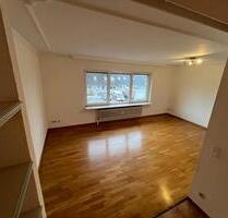 Helle DG-Wohnung mit Loggia in zentraler Lage von Bredstedt