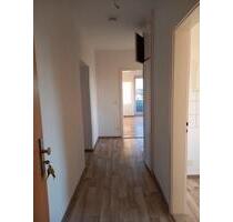 helle renovierte 3-Raum-Wohnung mit Balkon - Stavenhagen