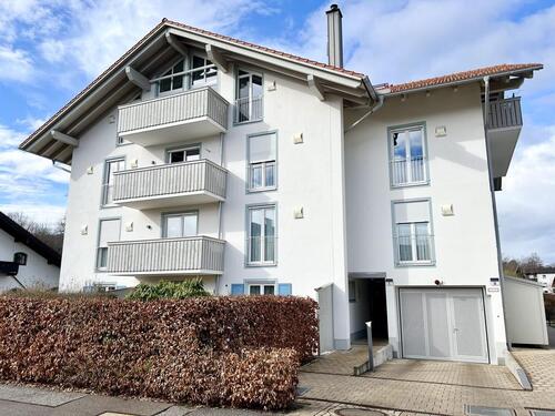 Foto - top ausgestattete 2,5-Zimmer-Erdgeschosswohnung mit traumhaft großem Garten