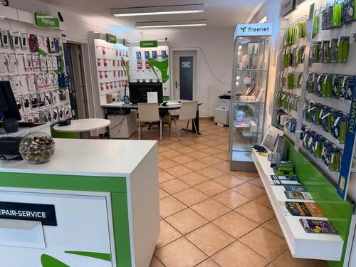 Foto - Ladenlokal zu vermieten - 999,00&nbsp;EUR Kaltmiete, ca.&nbsp; 80,00&nbsp;m&sup2;