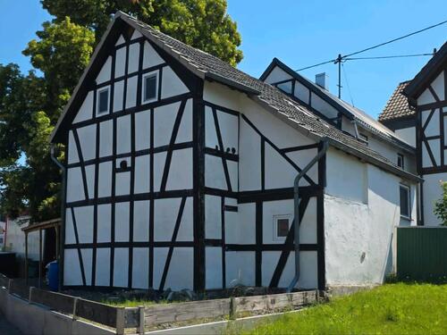 Foto - 5 Zimmer Einfamilienhaus zum Kaufen in Horhausen (Westerwald)