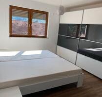 Vermiete Dachgeschosswohnung ohne Dachschrägen - Freudenberg