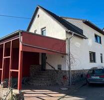 5,5% Rendite Zweifamilienhaus mit Potenzial in Koblenz Niederberg