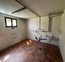 WaschraumLagerraum - 350,00&nbsp;EUR Kaltmiete, ca.&nbsp; 20,00&nbsp;m&sup2; in München (PLZ: 80997) Allach-Untermenzing