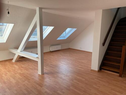 Foto - Helle und offene Maisonette, Wohnung mit Küche im Altbau