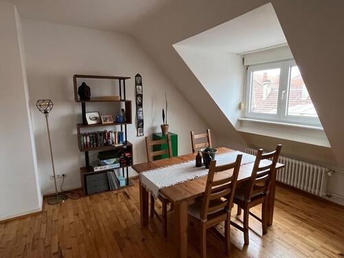 Foto - 3 Zimmer Dachgeschoßwohnung zur Miete in Saarbrücken