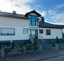 Provisionsfrei: Großes Einfamilienhaus mit Pool in Heidesheim - Ingelheim am Rhein Heidesheim am Rhein