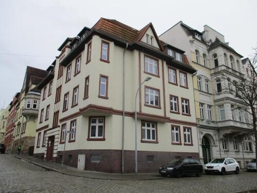 Foto - 4-Raum-Wohnung im 1. OG mit kleinem Balkon