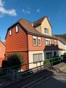Foto - 3 Familienhaus, Garagen und Nebengebäude, renovierungsbedürftig
