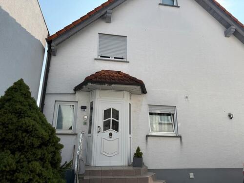 Foto - 16 Zimmer Mehrfamilienhaus, Wohnhaus in Mainhausen