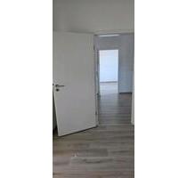 Vermiete 4 ZKB-Wohnung 80m² in Elversberg - Neunkirchen Heinitz