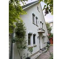 Käuferprovisionsfrei: Doppelhaushälfte in ruhiger Wohnlage - Bremen Huchting