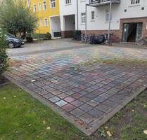 Stellplatz Parkplatz Innenhof, in Berlin Schöneweide, gesichert