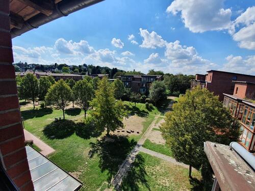 Foto - Nur mit WBS: Paradies für Kinder, helle 3-Zimmer-Wohnung mit Wintergarten