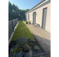 Moderner KfW-55 Winkelbungalow-hochwertige Ausstattung v. Privat - Tespe
