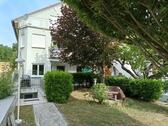 Foto - 3 Zi-Wohnung, Garten, Nebengebäude, Büro, Garagen in Wü-Lengfeld