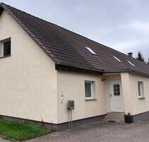 Einfamilienhaus, ca. 220 m², großer Garten, Carport, Garage, etc. - Sonnenstein