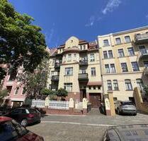 Charmante 2-Raum-Dachgeschosswohnung mit Balkon in der südlichen Innenstadt (Bey0713) - Halle (Saale) Damaschkestraße