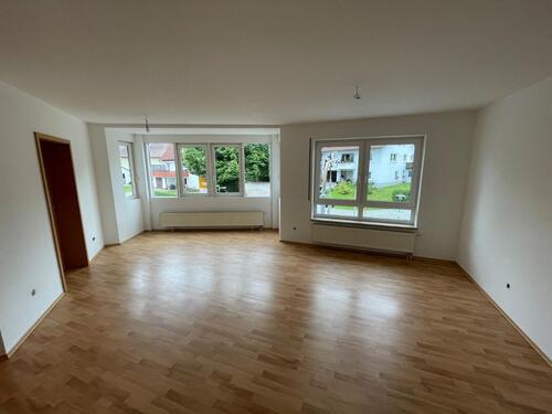 Foto - 3-Zimmer-Wohnung mit Einbauküche & Tiefgarage Top-Lage Böbingen