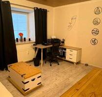 3 bis 4 Zimmer Wohnung in Wolfskrug - Fleckeby