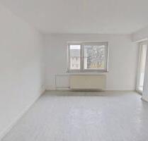 Charmante 3-Zimmer-Wohnung mit BALKON und Wannenbad in zentraler Lage in Heppenheim - Heppenheim (Bergstraße)